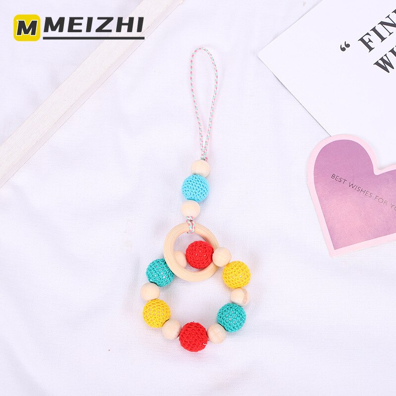 Meizhi Zachte Anti-Vallen Babykamer Decoratie Hanger Gekleurde Wol Kraal Soort Houten Ring Hanger Vier Stuk Kind molaire Speelgoed