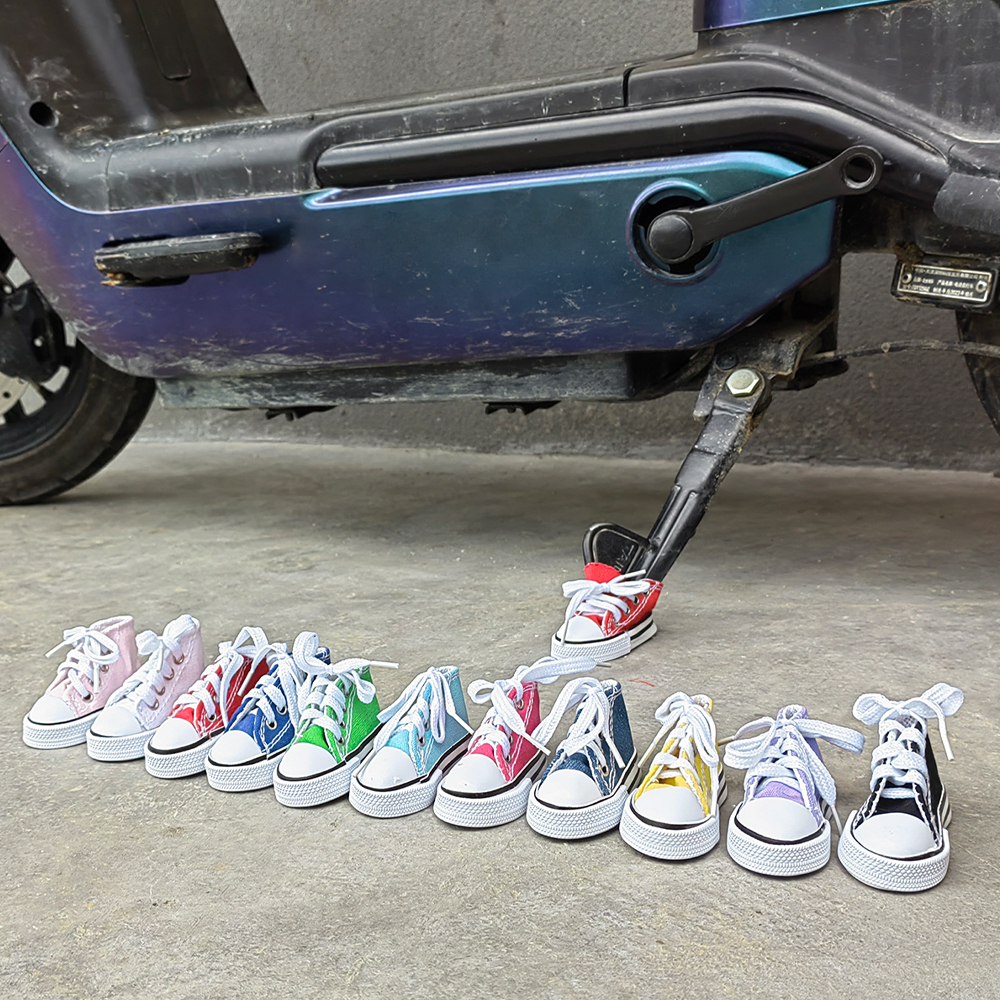 2 Stuks Motorfiets Kickstand Schoenen Moto Voetsteun Motorfiets Zijstandaard Schattige Mini Canvas Schoenen Zijstandaard 7.5Cm