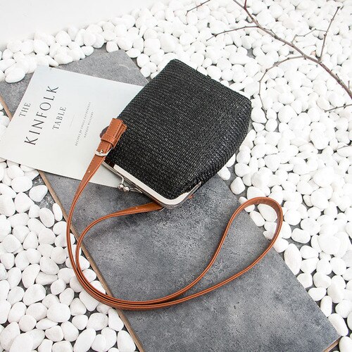 Sommer liten stråflettet veske kvinner stråskallsekker dame strandstrå skulderveske kvinnelig råtnende retro messengervesker: Svart