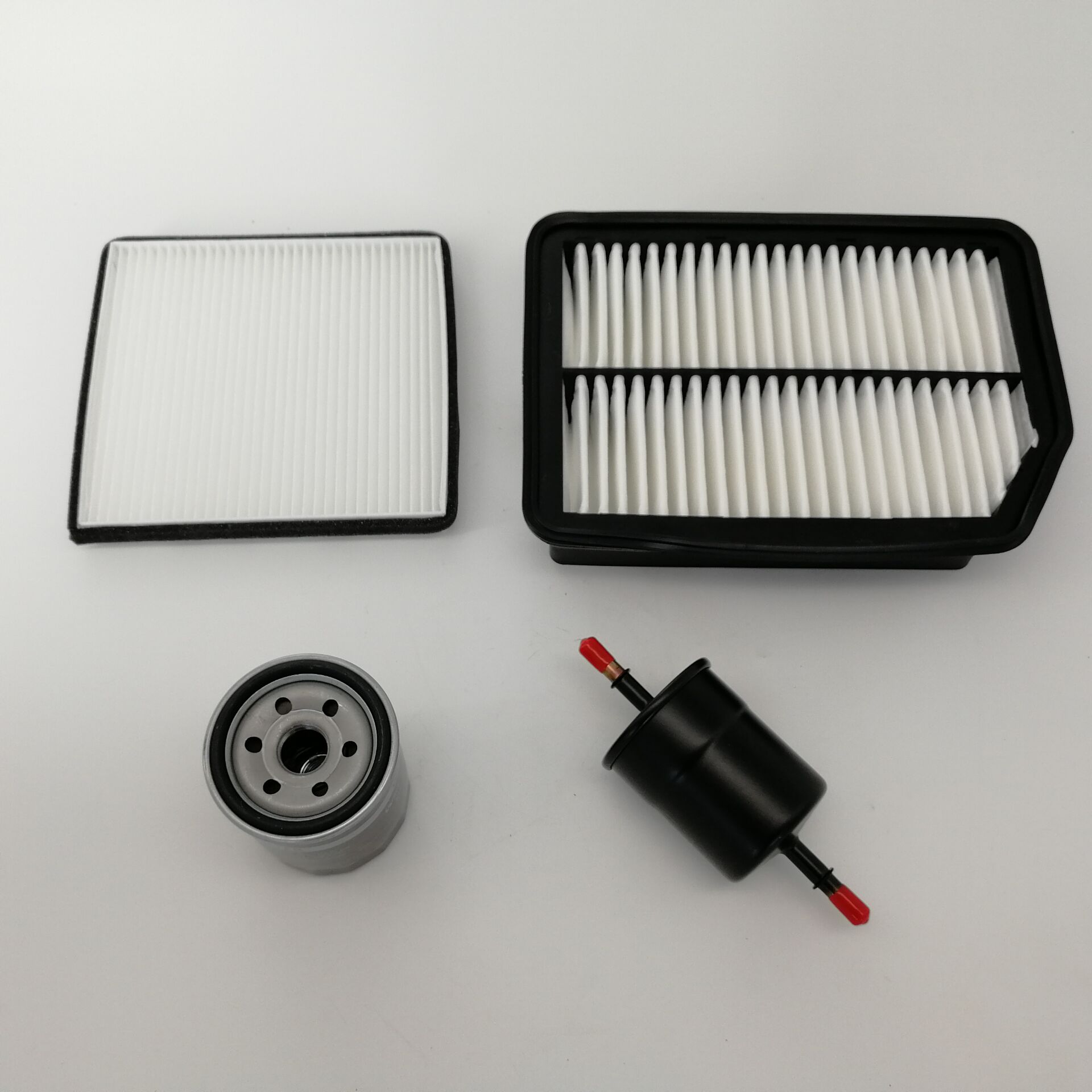 4pcs/set Filter kit for CHANGAN CS35 plus 1.6L air filter&oil filter&fuel filter&cabin air filter