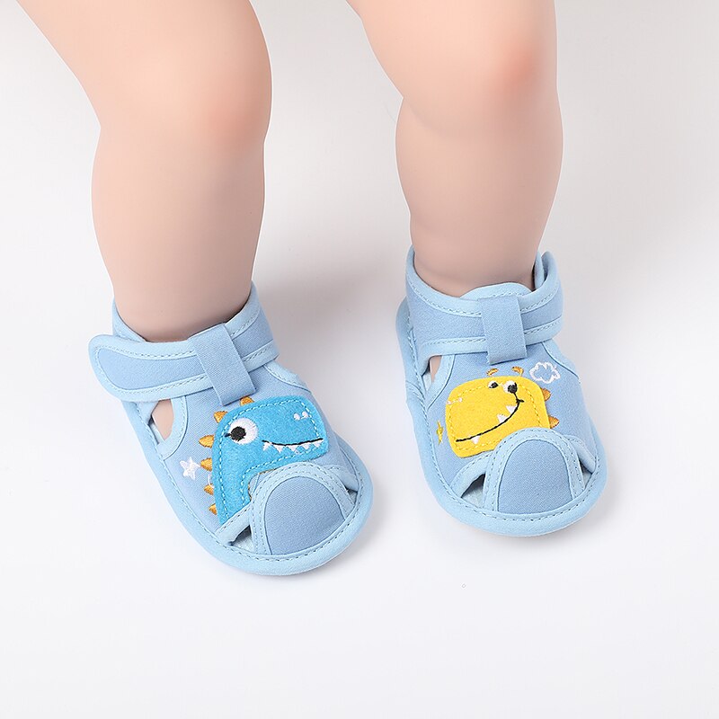 2020 letnie nowe maluch sandały niemowlęce buciki buty dziewczęce chłopcy oddychające antypoślizgowe miękkie sandały najlepszy prezent