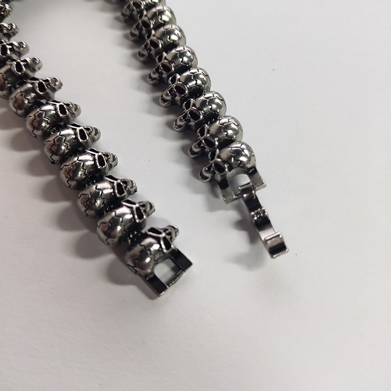 Braccialetti a forma di teschio lungo punk per uomo braccialetti a catena a maglie con ciondolo a forma di teschio lucido in acciaio inossidabile gioielli gotici maschili 2019