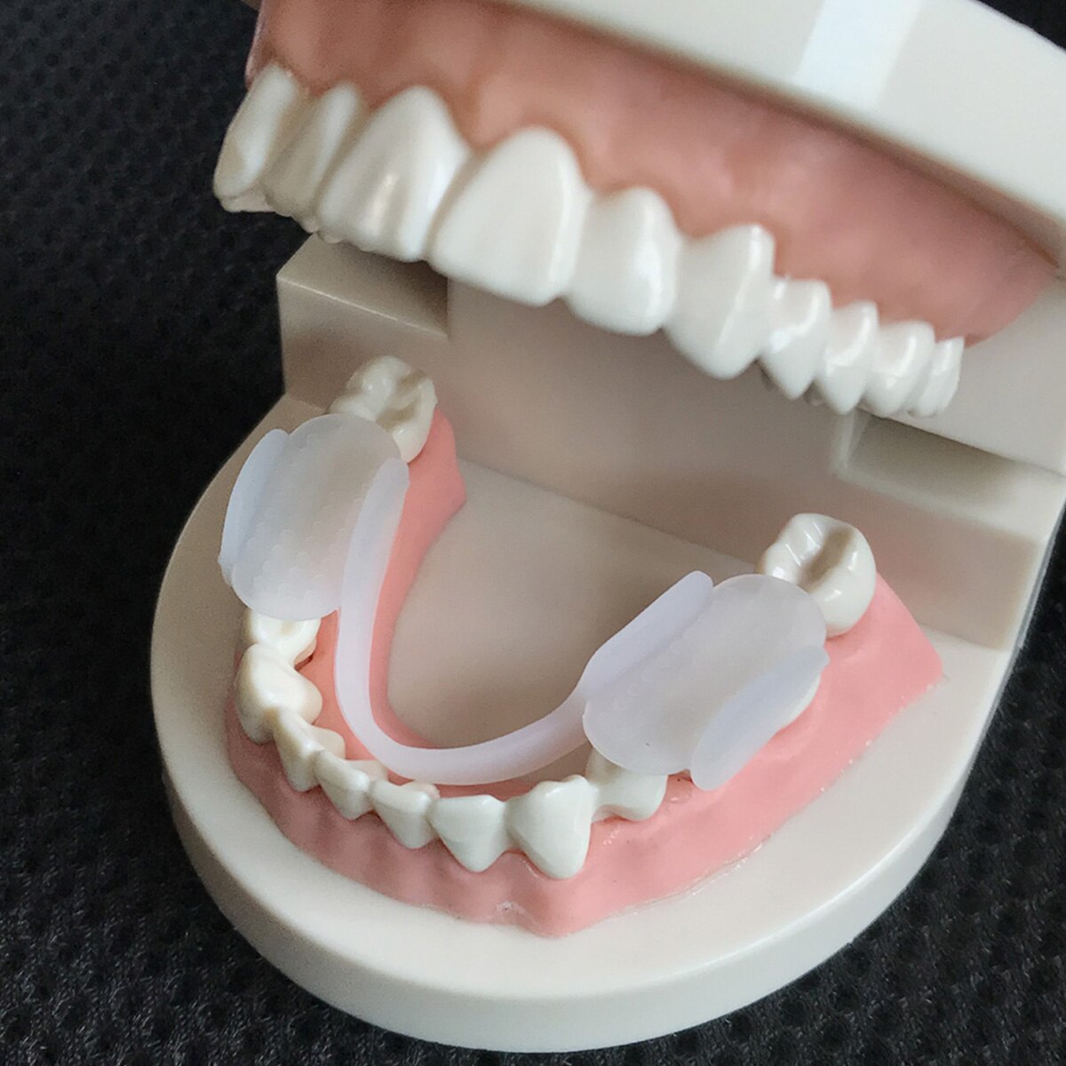Tandbeskytter 1pc tænders slibende beskyttende bøjle bruxism bøjle anti snorken tænder guard nattøj bruxisme hjælpemiddel til kvinder mænd