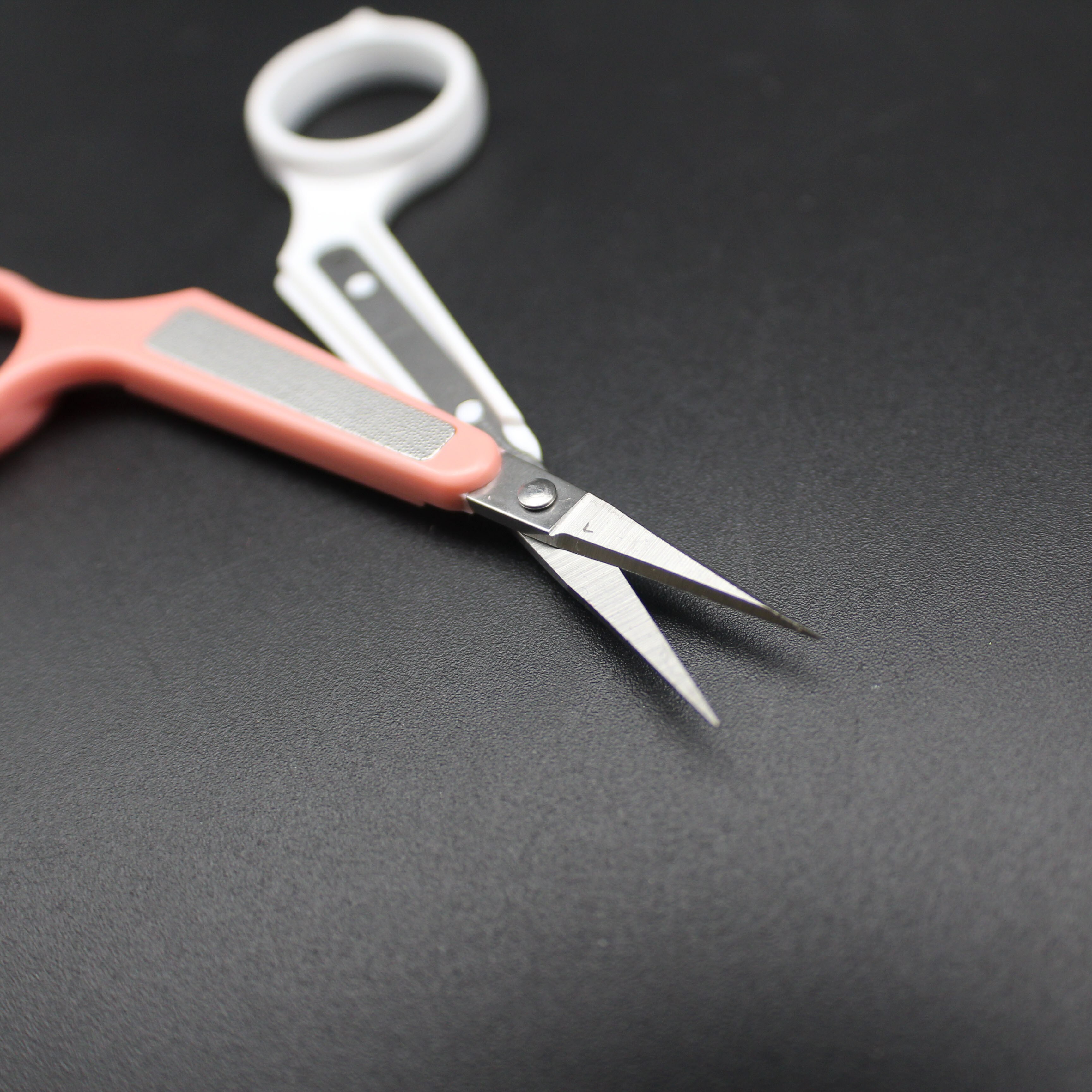 1pcs eyebrow eyelash scissors straight safety stainless steel scissors eyelash extension tool