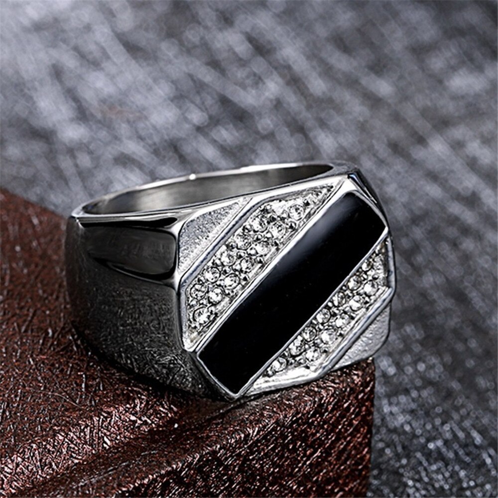 FDLK-Anillo de boda con diamantes de imitación para hombre, joyería masculina de buena , Color plateado, esmalte de imitación negro, talla clásica 6-11