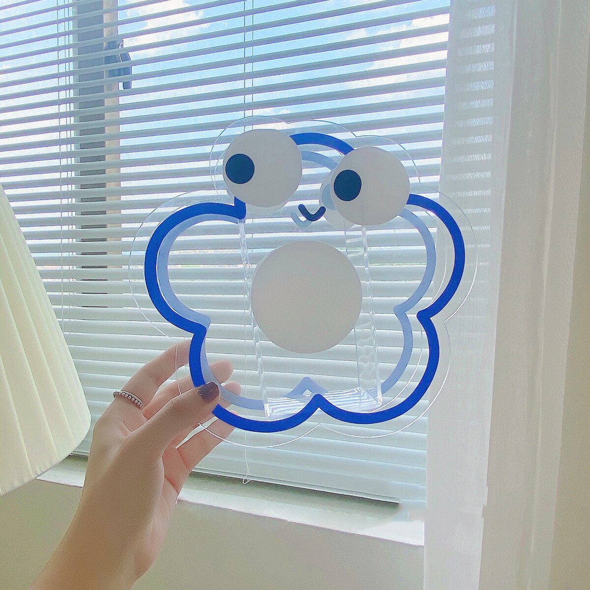 Kawaii Acrylic Pen Holder Desktop Organizer Cute Bear Flower Office Stationery Cosmetics Transparent Storage Box