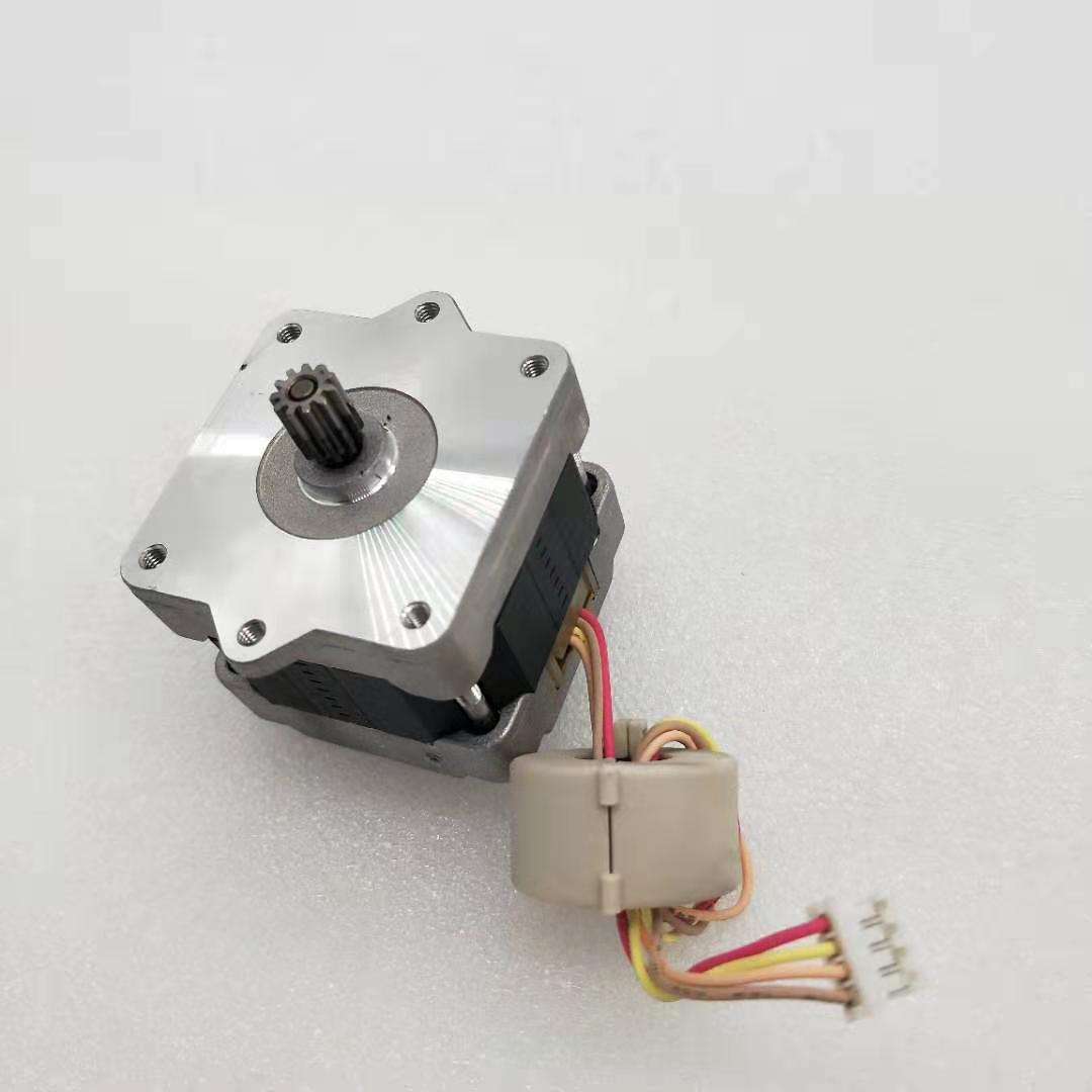 Byte av stegmotor för zebra  gk420d gx420d zp450 1059340-022 termoskrivare skrivardelar skrivardelar