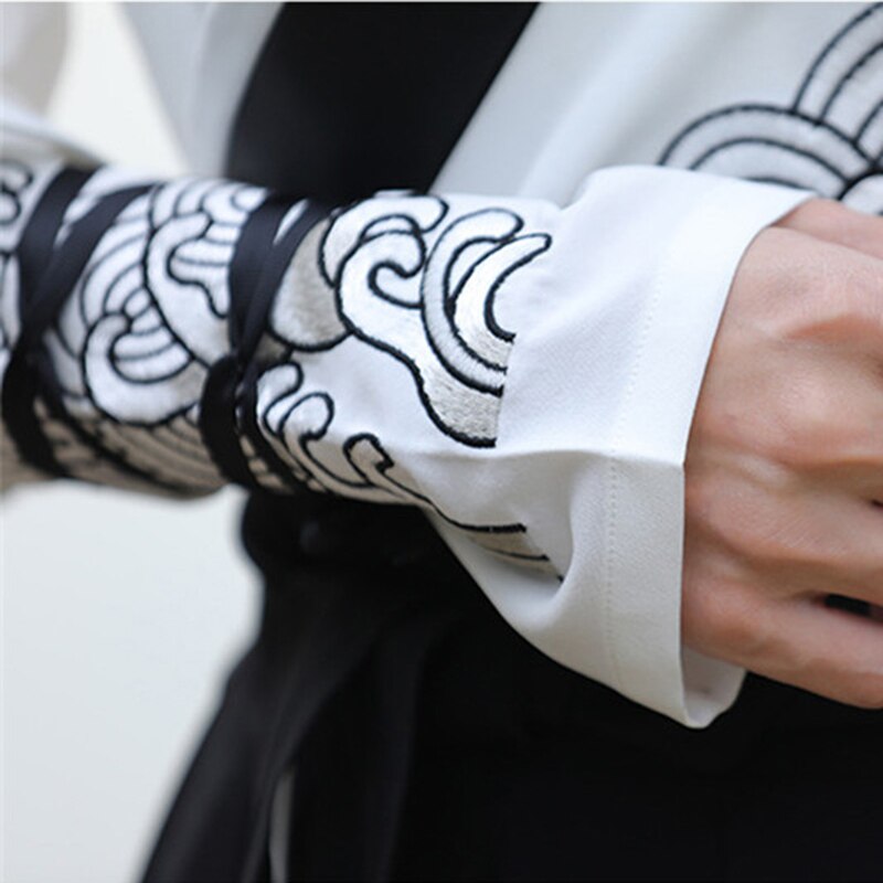 Abiti da uomo tradizionali cinesi orientali Hanfu gradiente nero ricamo antico popolare palcoscenico completo da uomo spadaccino costume vestito