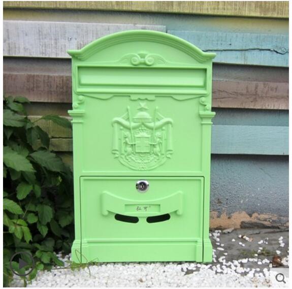 Lockable Secure Mail Letter Post Box Vintage Metal Mail Box Garden Ornament Retro wall-mounted Mailbox CW238: 1