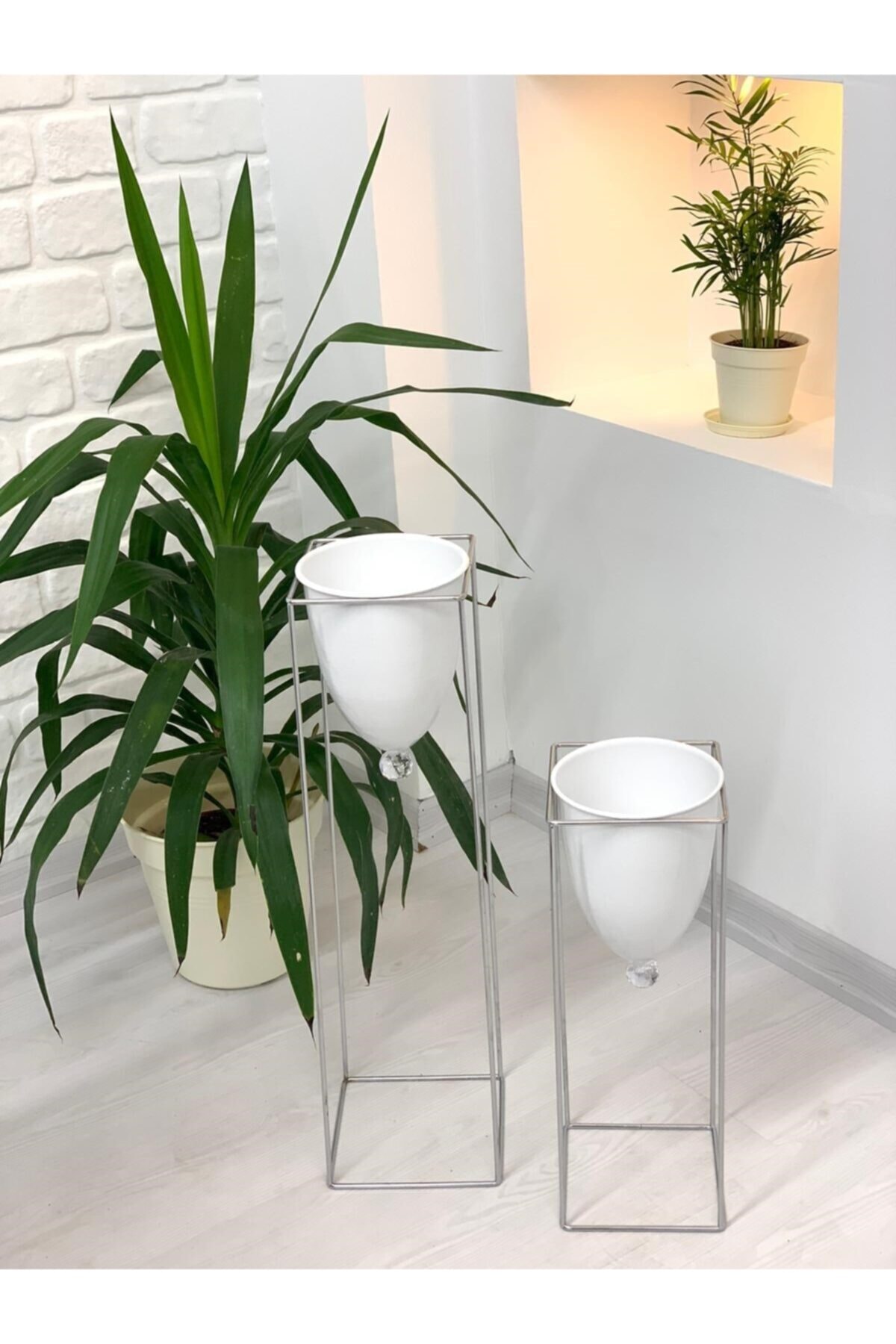 Maceta de Pedestal de Metal para decoración del hogar, 2 piezas: SILVER WHITE