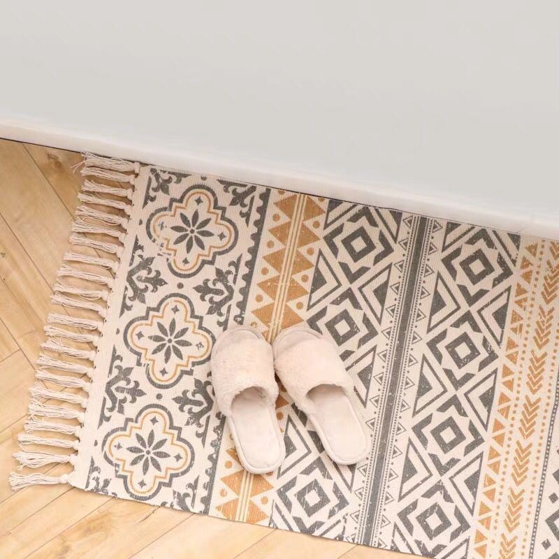 Bohemian Tassel Simple Cotton Linen Retro Ethnic Style Carpet Floor Mat For Bedroom Living Room Bedside Small Prayer Rug 60x90cm