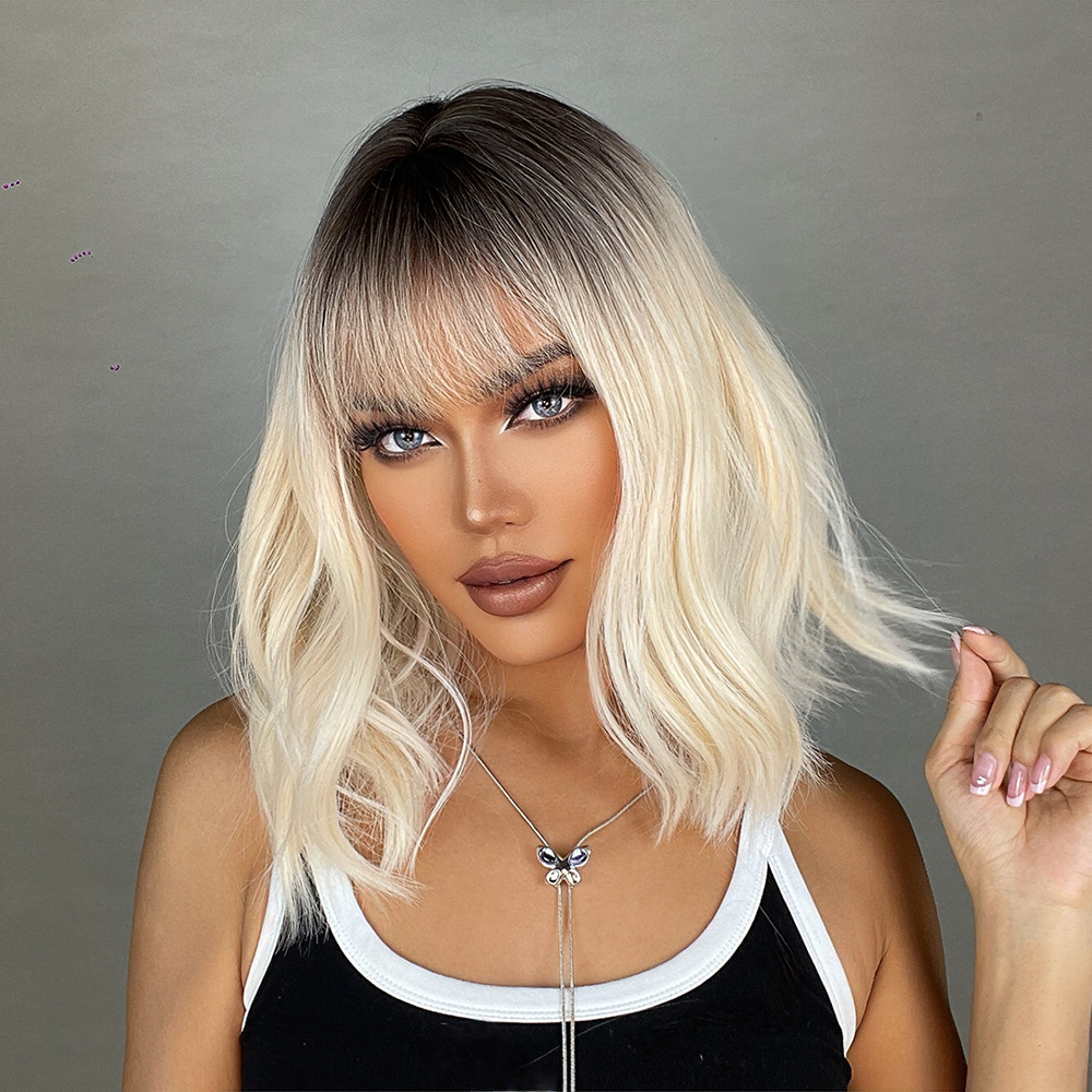 Pelucas sintéticas ombré marrón Rubio para mujer, pelo corto ondulado Bob con flequillo, onda corporal, Cosplay, Lolita, pelo Natural resistente al calor