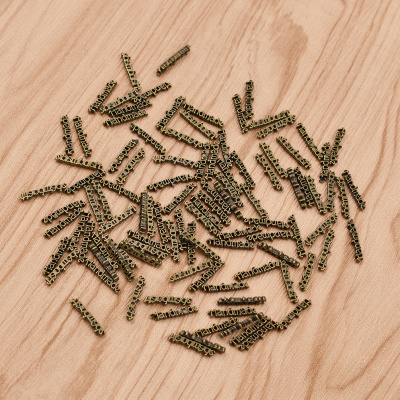 100 pcs Metalen Letters Gedrukt Handgemaakte Ambachten Etiketten Voor Kledingstuk DIY Tassen Schoenen Decoratie Badge Levert: 2