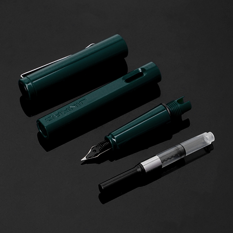 Safari Calligraphy Fountain Pen Plastic Cap & Barrel green