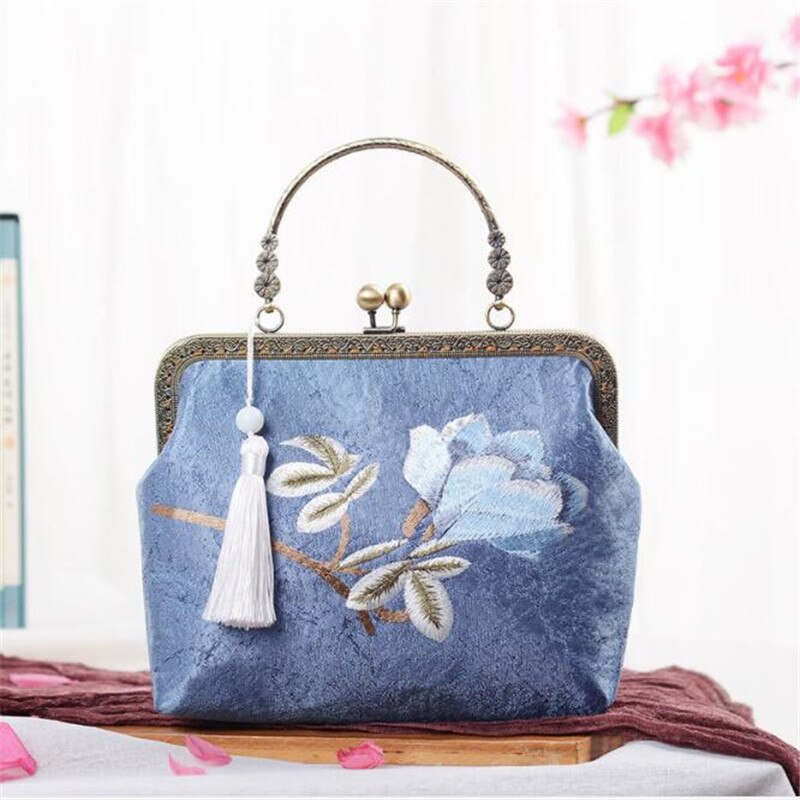 Vrouwen Borduren Bloemen Evening Clutch Tassen Chinese Stijl Kwastje Handtassen Rose Bloemen Banket Tote Met Ketting M699: Blauw