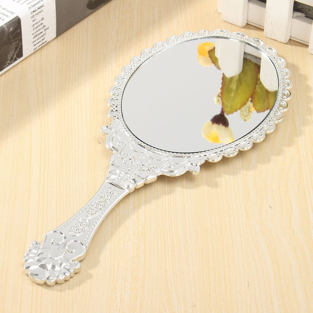 Espejo de plata con mango Vintage para mujer, maquillaje redondo ovalado, espejo de mano, maquillaje de princesa, de belleza
