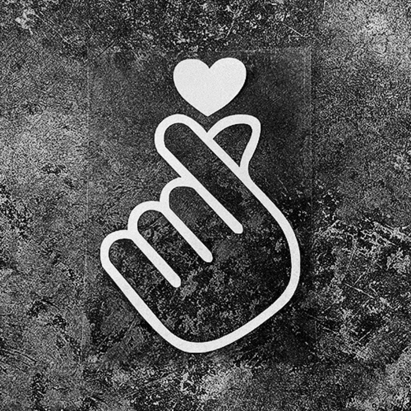 Car stickers, body stickers, door triangular Windows, fuel tank caps, heart-shaped reflective waterproof stickers: GRAY