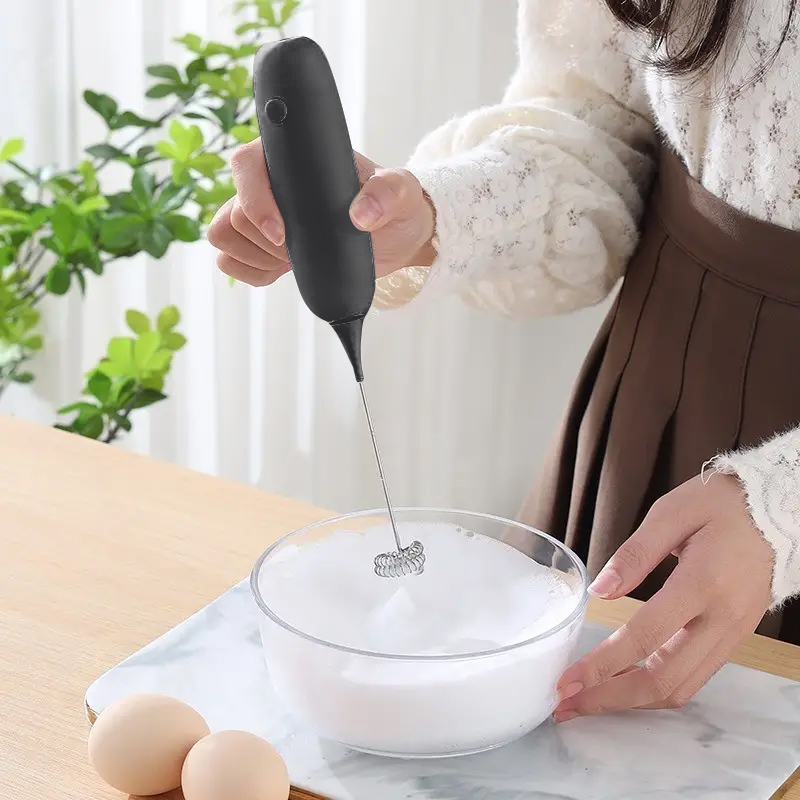1pc- batterimodell håndholdt eggvisp skummikser kjøkken automatisk kaffe melk skummende mikser kjøkkenvisp verktøy