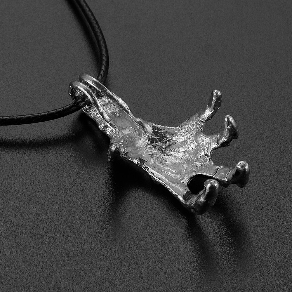 Car Pendant Personality Crystal Metal Skeleton Hand Auto Suspension Decoration Automobile Rearview Mirror Hanging Ornament