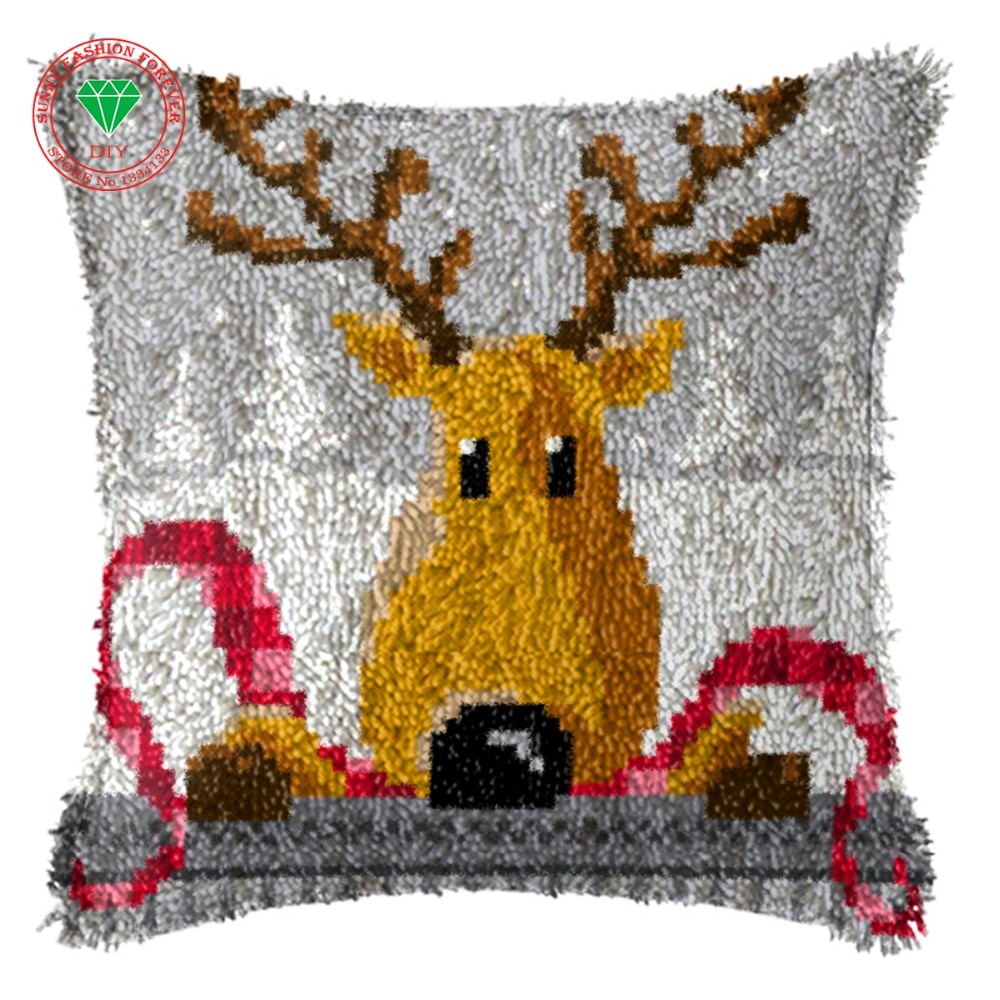 Julmatta med låskrok handarbete matta broderi kudde gör-det-själv örngott broderi patchwork garn stygn ull
