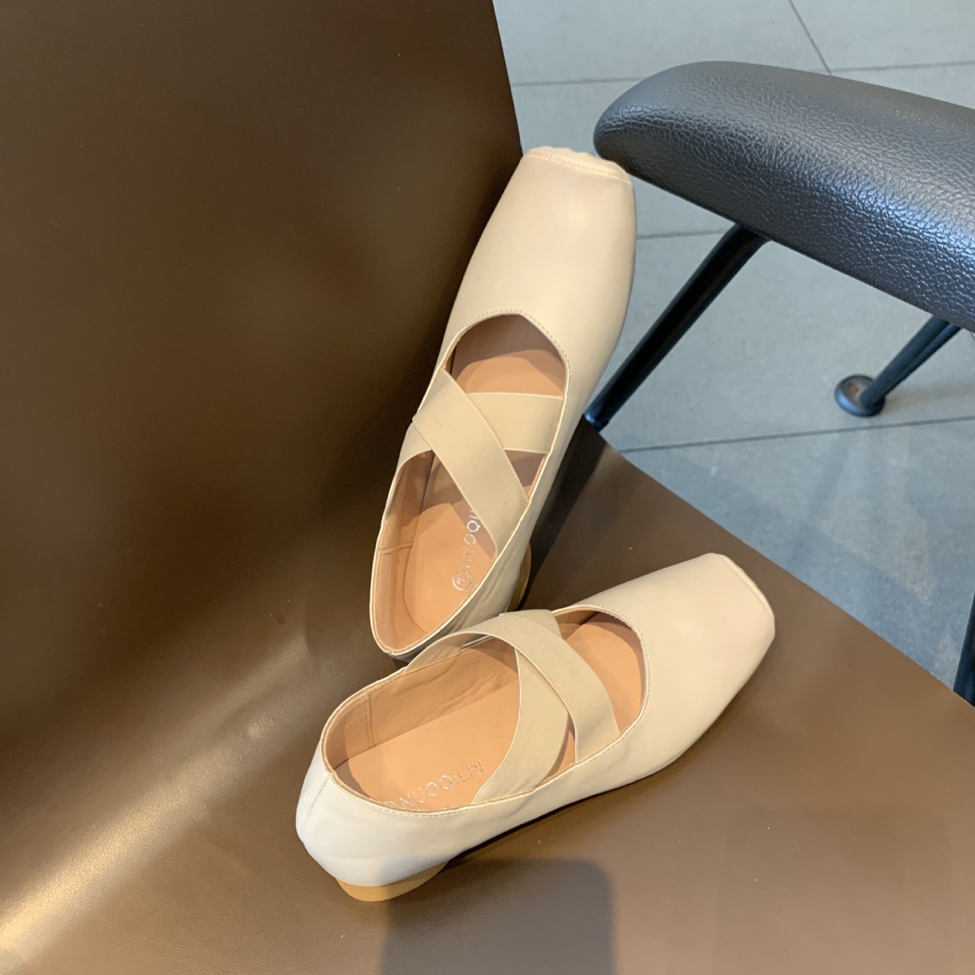 Vintage elastisk korsbånd ballerina ballettsko kvinner pu lær firkantet tå loafers tykke grunne leiligheter høstmokasiner: Hvit / 8.5