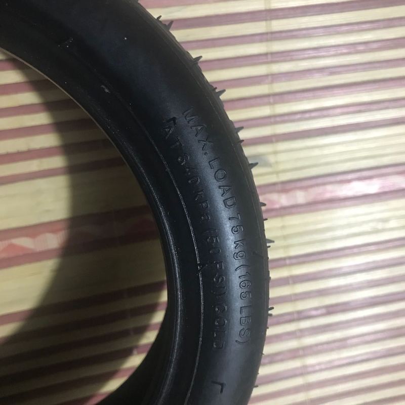 81/2x2 Vacuum Tire 8.5-Inch M365 / Pro Electric Scooter TUBELESS Explosion-Proof Tire No Liner Inflatable Tire