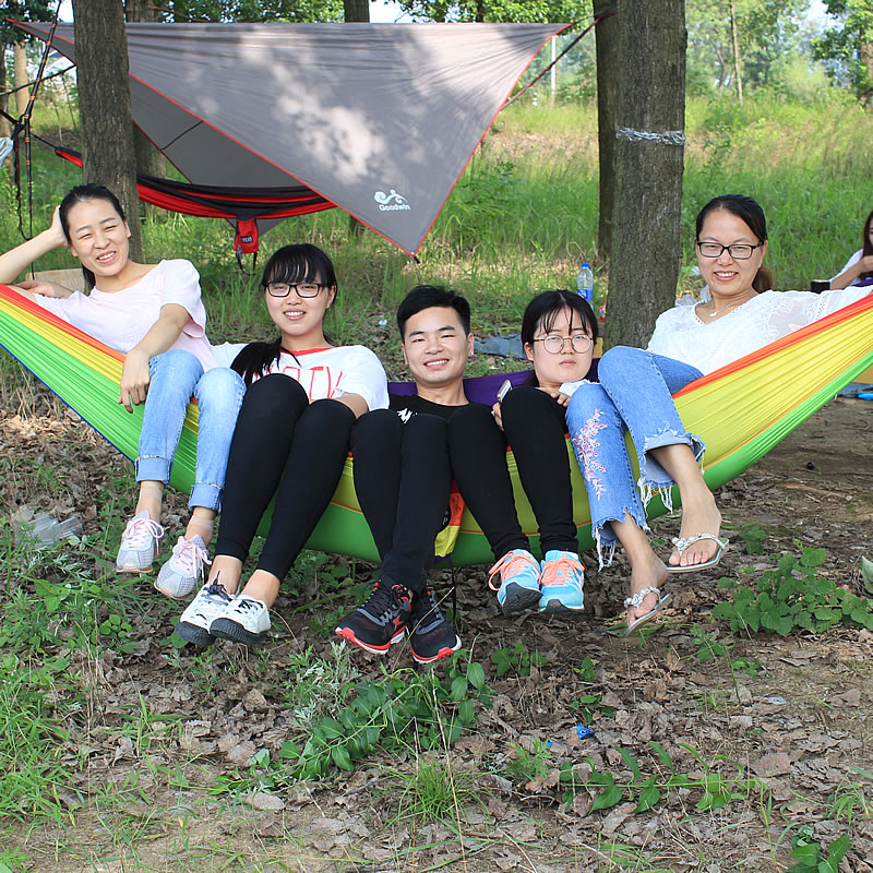 Podwójne 200*300CM hamak ogrodowy podwójny ogród kemping huśtawka drzewo łóżko przenośne dorosłych dzieci na zewnątrz łóżko 2 pasy 2 karabinek