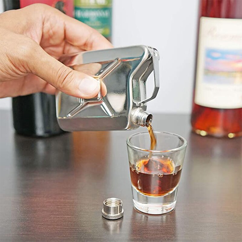 Petaca de acero inoxidable con forma de bidón para licor, botella de Alcohol portátil, frasco de Vino de Bolsillo, para hombres, 5oz