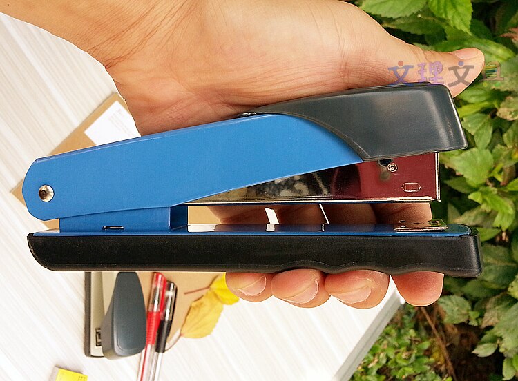 23/8 staples Metal stapler Heavy thick material durable Good partner of bookbinding Can binding 50