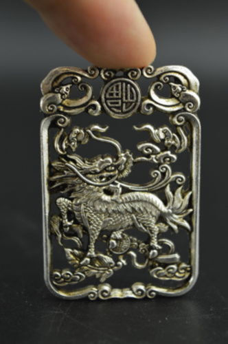 Chinese Versierd Wonderful Miao Silver Carving Levensechte Kylin Zeldzame Lucky Hanger