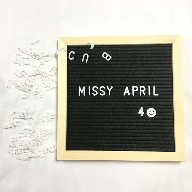 Beautiful Felt Letter Board Wooden Frame Changeable Symbols Numbers Characters Message Boards for Home Office signs