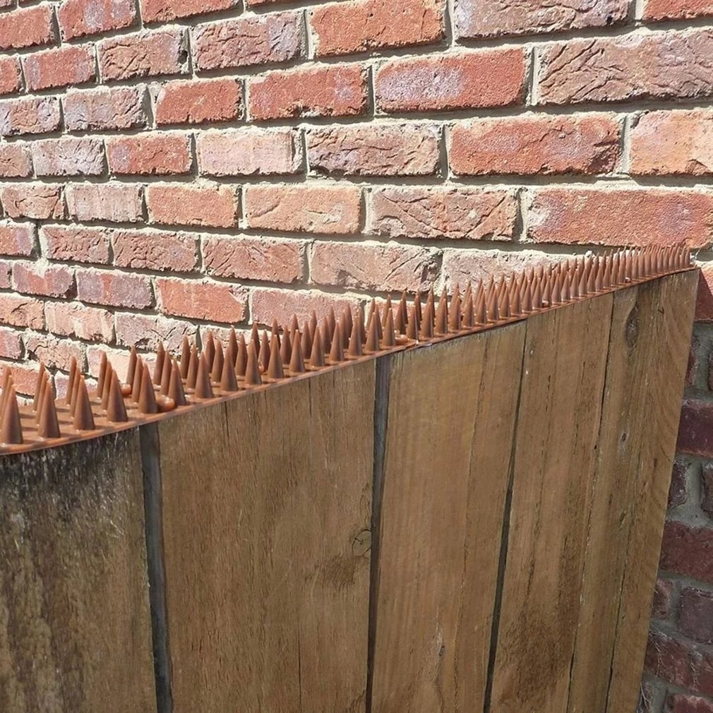 Plastic Bird and Pigeon Spikes Anti Bird Anti Pigeon Spike for Get Rid of Pigeons and Scare Birds Pest Control