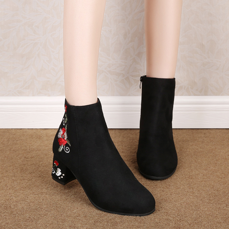 Botas de Invierno para mujer, botines cálidos bordados, Vintage, novedosa, tacones cuadrados, zapatos de salón de flores, con cremallera, gamuza