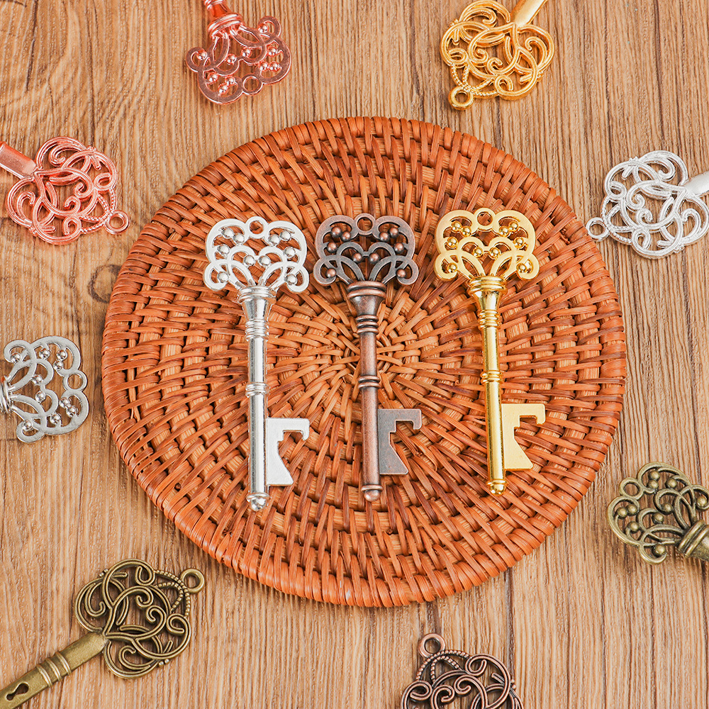 Amindz 10 Stuks Sleutel Flesopener,Vintage Flesopener Sleutelhanger,Bruiloft Bieropener met Gunst Tags,Bieropener voor Bruiloft Gunsten Partij Decor