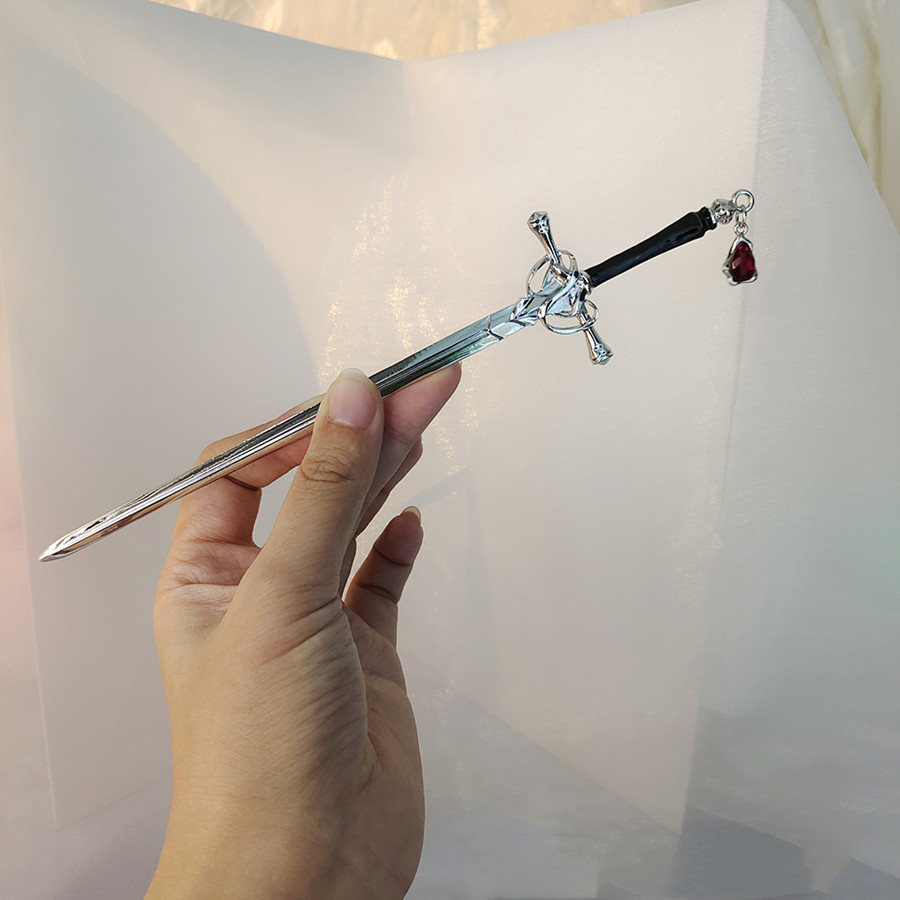 Nuovo punk rubino ciondolo spada forcina cinese semplice bastoni per capelli per donne retrò ragazza acconciatura capelli piatto accessori alla moda 2022: Pistola nera placcata