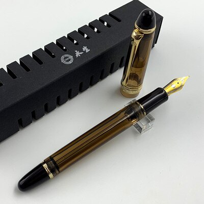 Wingsung 699 Wing Sung 699 Fountain Pen Negative Pressure Push Pull Piston Big Volume Fountain Pen: Brown Color Gold2 / EF