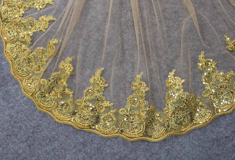 Gouden Bruiloft Sluier Korte Sluier met Gedeeltelijke Kant Bling Pailletten Goud Kleur Lace Bridal Veil met Kam Bruiloft Accessoires