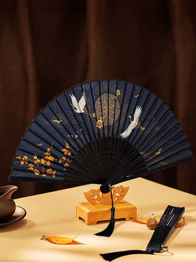 Éventail pliant de danse de Style chinois et japonais, petit Costume rétro classique, tissu à pampilles