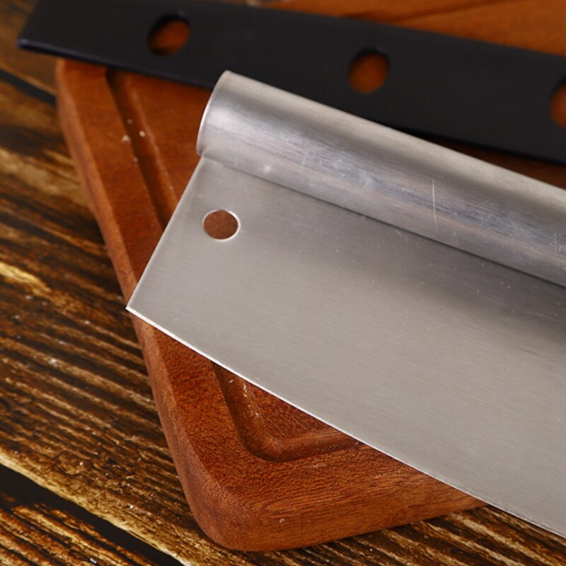 Stainless Steel Pizza Cutter Semi-Circular Crimping Noodle Cutter Baking Tool Pizza Cutter with Black Lid