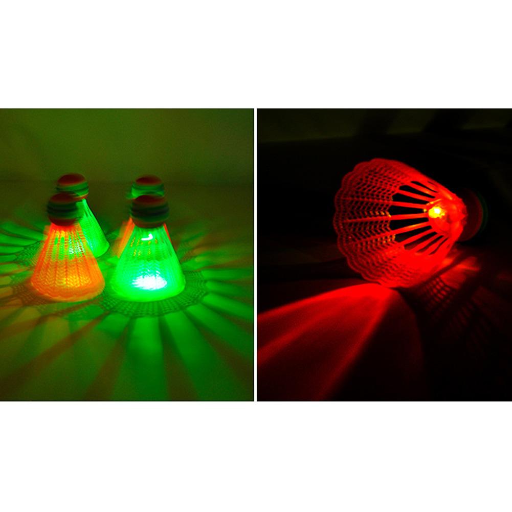 LED Licht Badminton Ball dunkel Nacht Leuchtende Licht-hoch Badminton Federbälle Bunte Beleuchtung Bälle