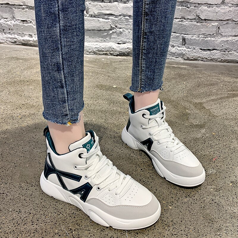 Kvinder hvide skateboarding sko kvinder sneakers high top flats åndbare street sports sko dame walking sko