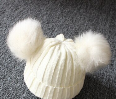 Baby pige dreng børn søde beanies solidstrikket bobble hat dobbelt pom pom vinter varm hæklet elastisk masse: Hvid