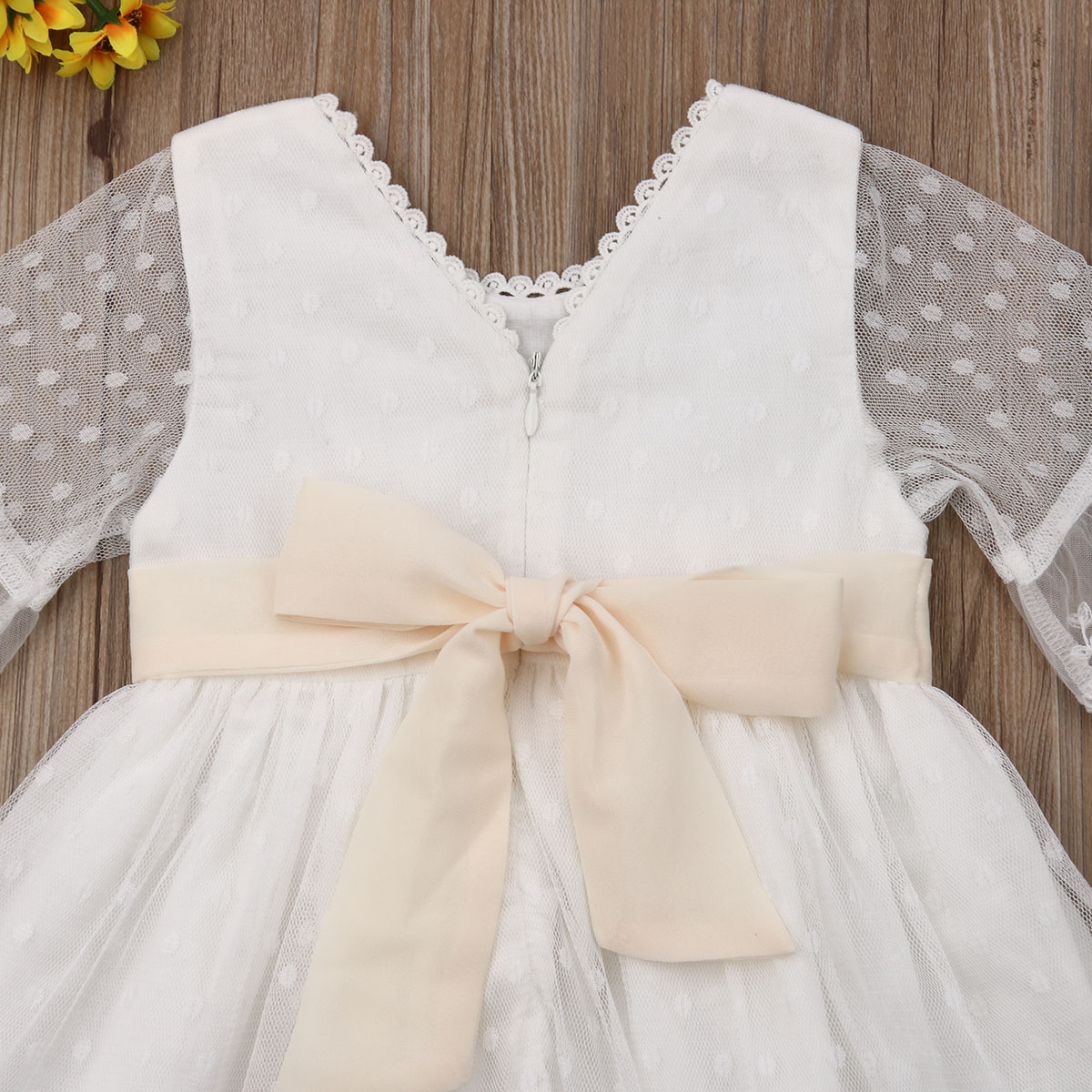 Vestido blanco de dama de honor de primavera para niñas. Vestidos de boda princesa con lazo de manga larga y encaje hasta la rodilla para niñas.