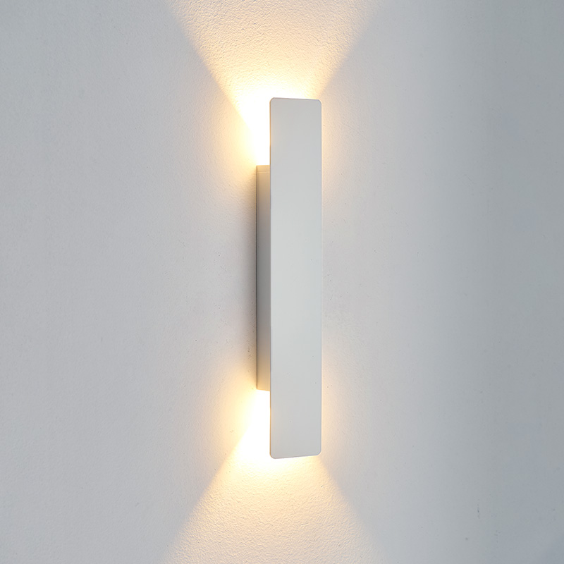 Moderne led waterdichte buiten omhoog en omlaag wandlamp IP65 aluminium 18w LED wandlamp binnen versierde wandkandelaar