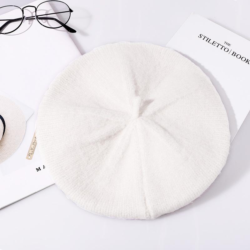 Ośmiokątny kapelusz żeńnarty beret kobiety jesień czapki zimowe robione na drutach dla kobiet dziania wełny duży rozmiar francuski kapelusz Gorras stałe: biały