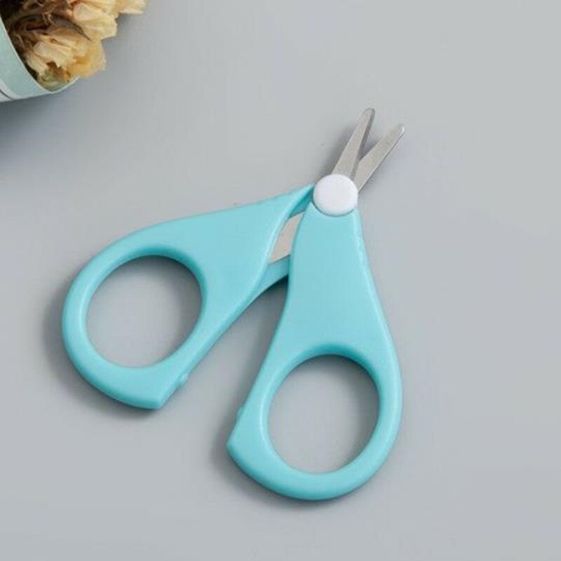 Newborn Baby Safety Nail Clippers Scissors Cutter Convenient Daily Baby Nail Shell Shear Manicure Tool Baby Nail Scissors Tool: Sky Blue