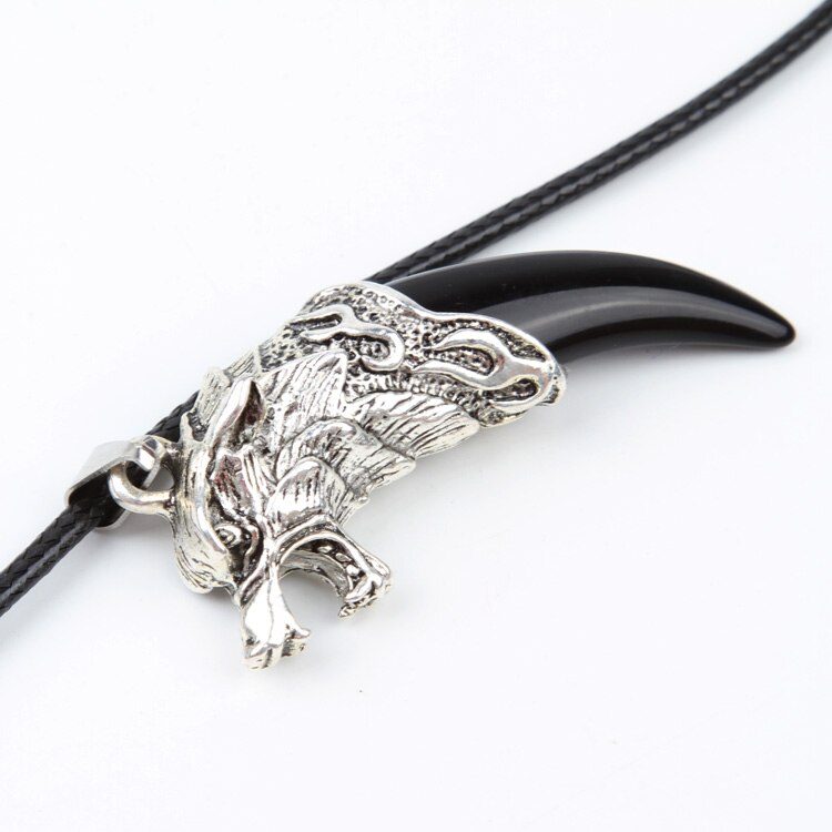 1pc Male Pendant Necklaces Punk Brave Men Wolf Tooth Spike Pendant Necklace for Men Choker Necklace