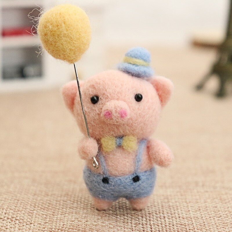 Jiwuo Cute Animal Pig Toy Doll Wool Felt Poked Kitting Non-Finished Handcarft Wool Felting Material Package