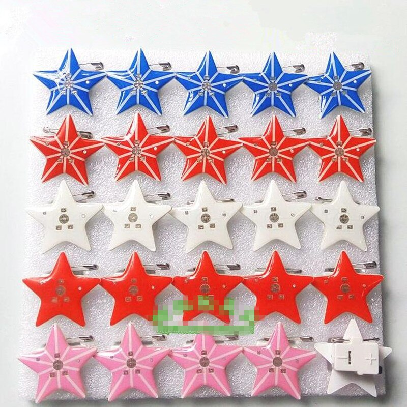 Star LED Flashing Brooch Pin Cartoon Light Up Glowing Badge Kids Adults Toys Glow Party Supplies Halloween Christmas Xmas