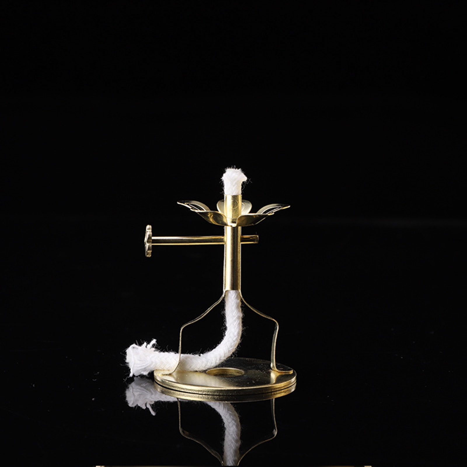 2 teile/satz Gold Butter Lampe Docht Halter Docht Lampe Stehen Teelicht Öl Lampe Stehen Tibetischen Buddha Ghee Lampe Halter für hochzeit Yoga